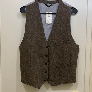 NWT Men’s Banana Republic Vest